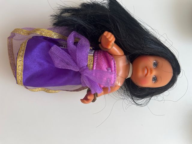 Coleção: 6 Bonecas Interculturais Típicas