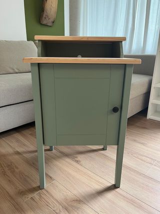Mesita noche verde - IKEA modelo OLDERDALEN 

