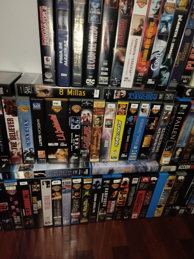 Collezione 126 film VHS: azione, teatro, ecc.