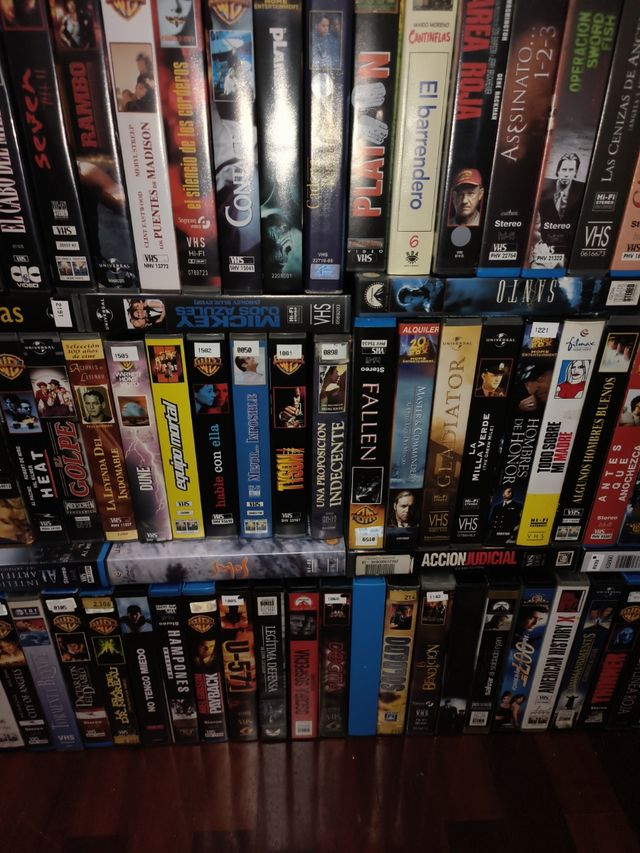 Collezione 126 film VHS: azione, teatro, ecc.