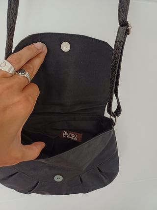 Bolso bandolera negro beige