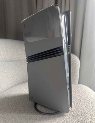 PS5 Pro 30° Anniversario Grigia - 1 Joystick