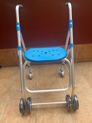 Andador con asiento