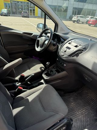 Ford Transit Courier 2019