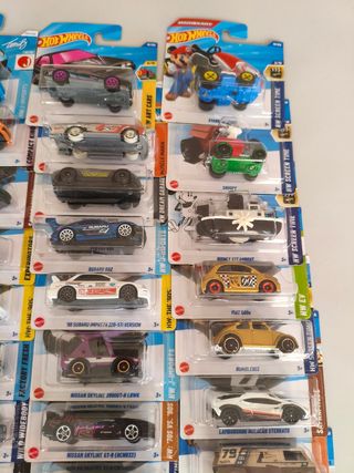 40 Hot Wheels coches escala 1:64