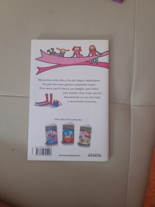 Libro: La niña de los pies grandes