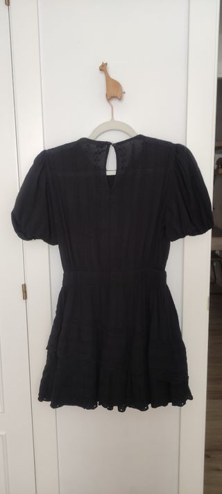 Vestido negro Zara