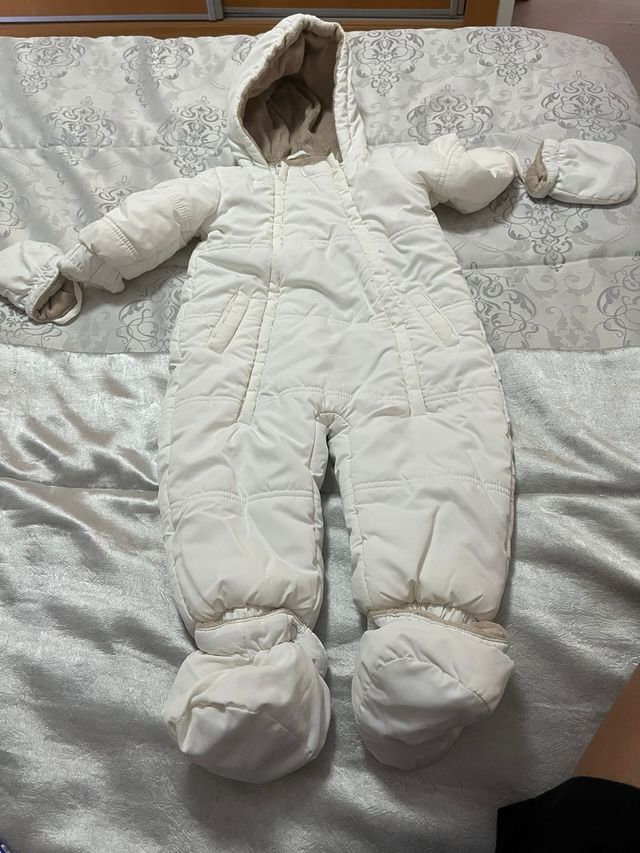 Mono bebé invierno blanco