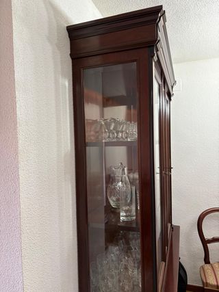 Vitrina aparador de madera maciza