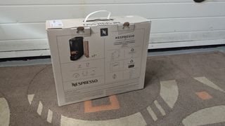 Cafetera Nespresso Essenza Mini