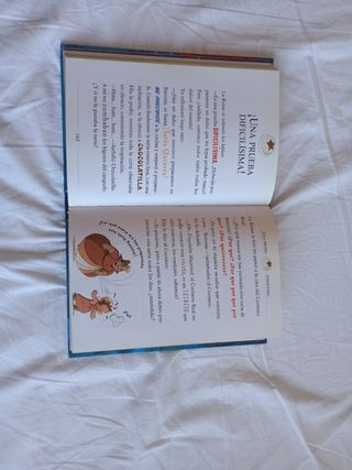 Regreso al Reino de la Fantasía: ¡Libro con olo...