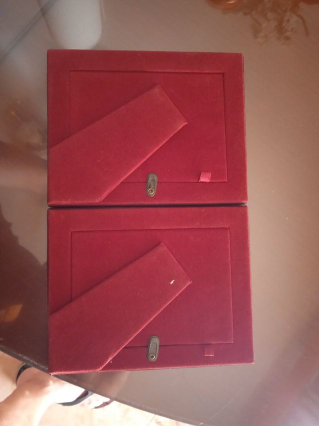 Marcos Piel Hofmann (x2)