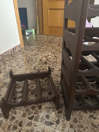 Botellero plástico marrón - 6 botellas