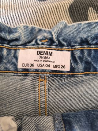3 Faldas Bershka - Vaquera, lunares, estampado