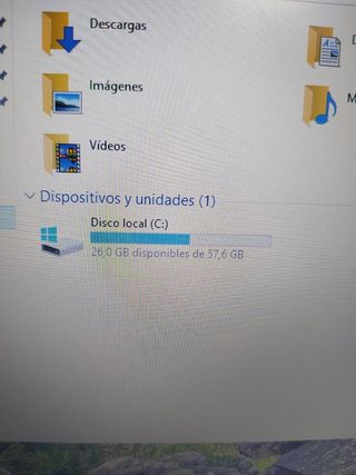 Portátil Lenovo. Windows 11pro. Azulado
