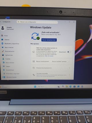 Portátil Lenovo. Windows 11pro. Azulado