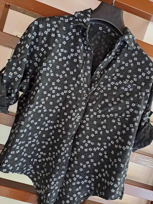 Camicia nera a fantasia