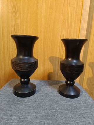 Jarras antigas de madeira africana "pau preto"