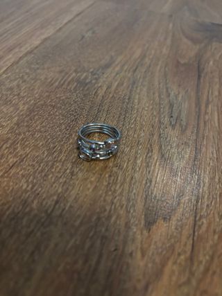 Anillo de plata