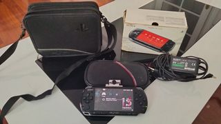 PlayStation Portable (PSP) 3004 negra