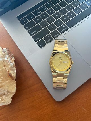 Reloj Hugo Poedagar - Dorado