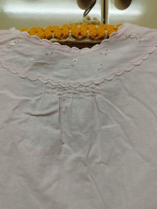 Camisón antiguo bordado