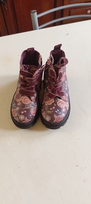 Botas niña flores -talla 25