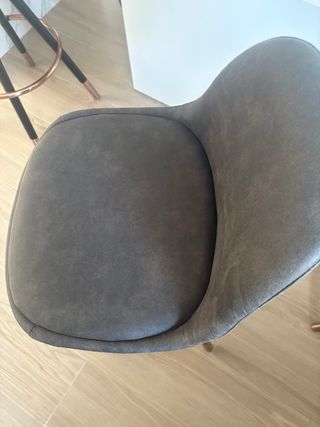 3 Taburetes grises oscuros - Patas negras