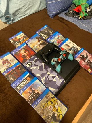 PS4 (PlayStation 4) + 12 juegos + 2 mandos