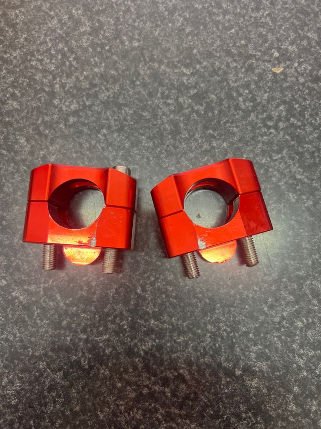 Torretas manillar 28mm - rojas