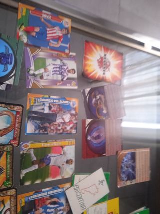 Lotes cromos Dragon Ball, fútbol, etc.