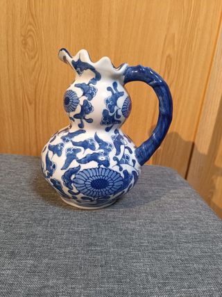 Jarro Cerâmica Azul e Branca