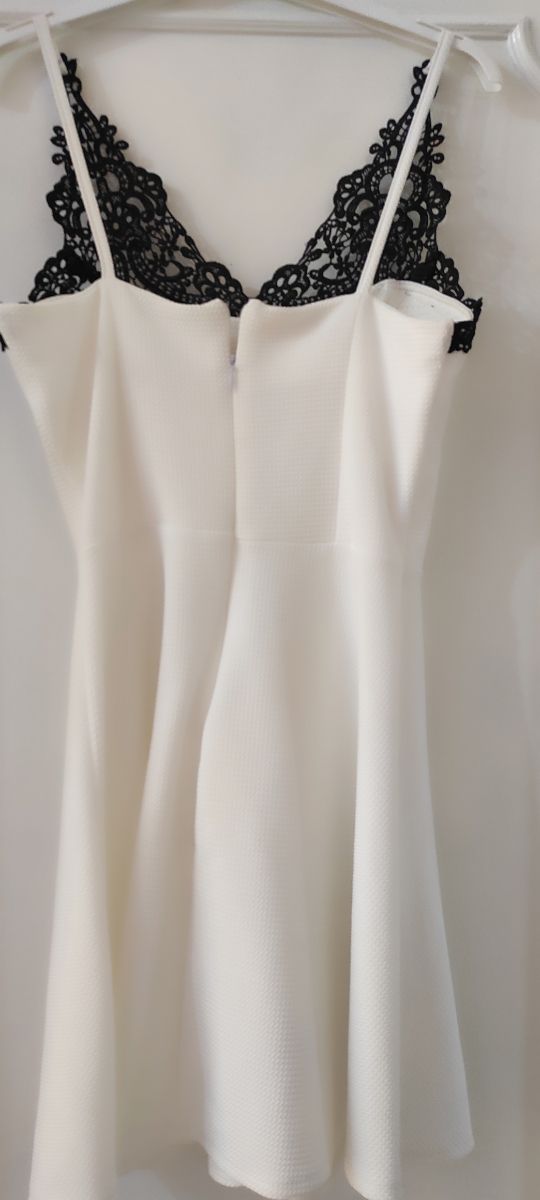 Vestito elegante bianco e nero