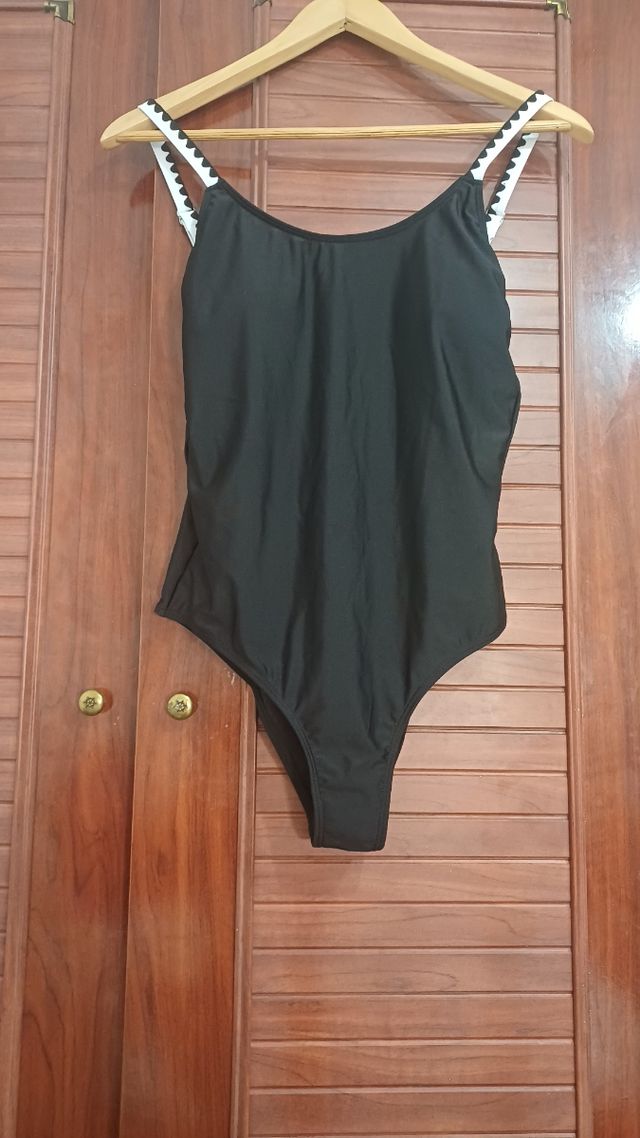 Bañador negro blanco mujer