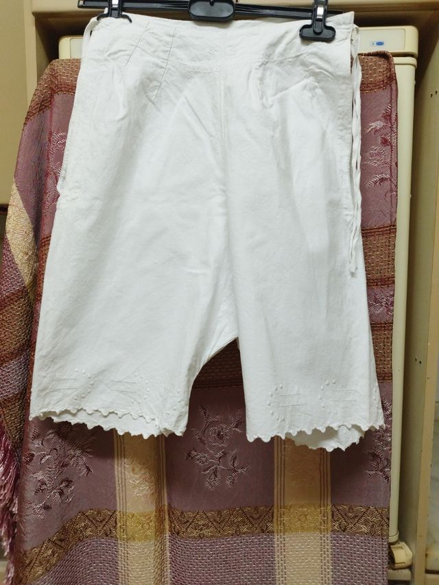 Camisola antigua bordada - algodón pololo corto