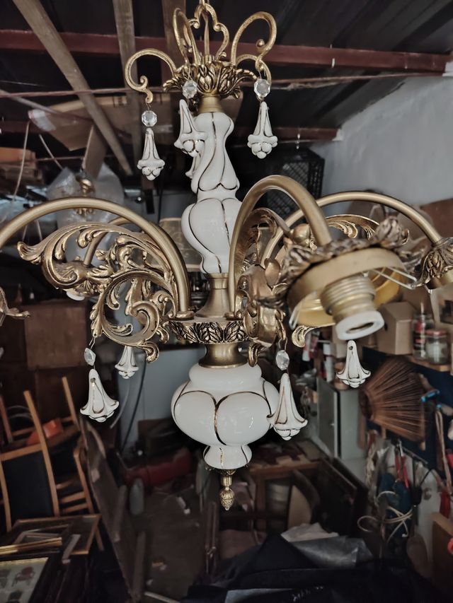 Lámpara bronce clásica