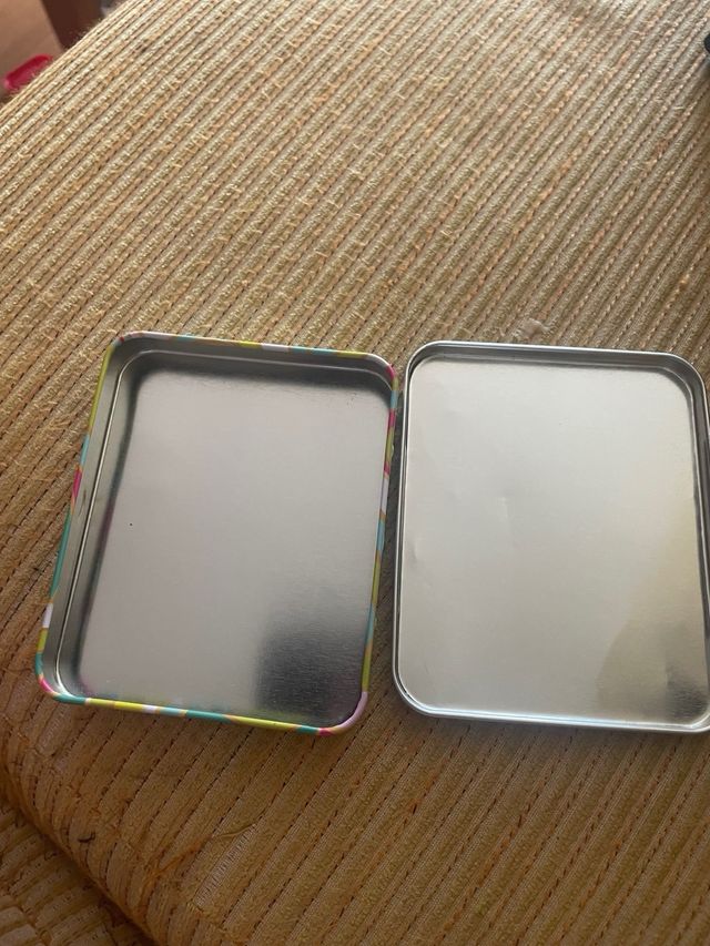 Caixa multicolor Evax