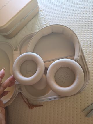 Auriculares Bang & Olufsen Beoplay HX dorados