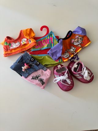 Looks/Outfits de la coleccion Jaggets de Famosa.