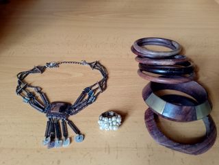 Lote de collares,pulseras ,anillos 20€ lote entero