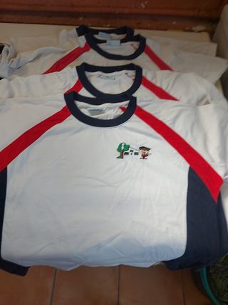 4 Camisetas Colegio C.I.E.