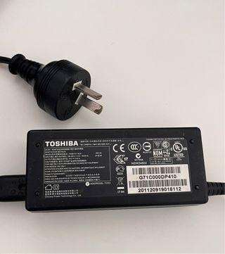 Portátil Toshiba Satellite - Core i5