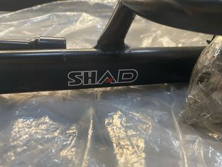 Soporte baúl SHAD