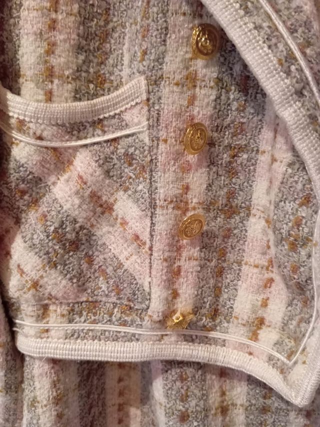 Conjunto tweed beige y blanco