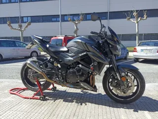 Suzuki GSX-S750