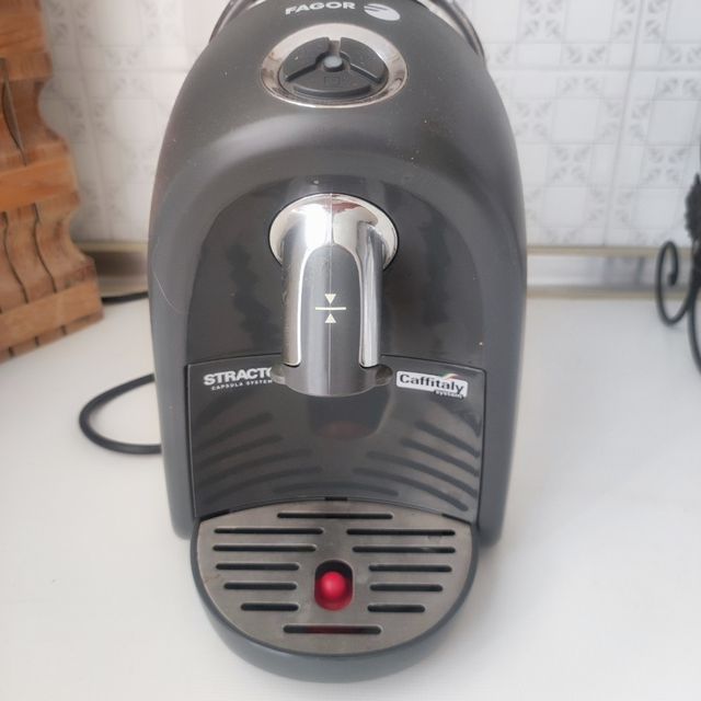Cafetera cápsulas Fagor