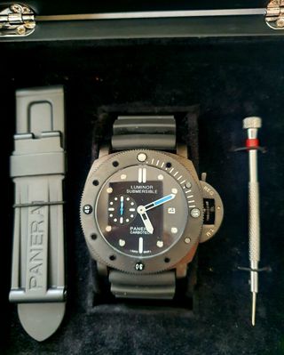 Panerai Luminor Carbotech - Negro