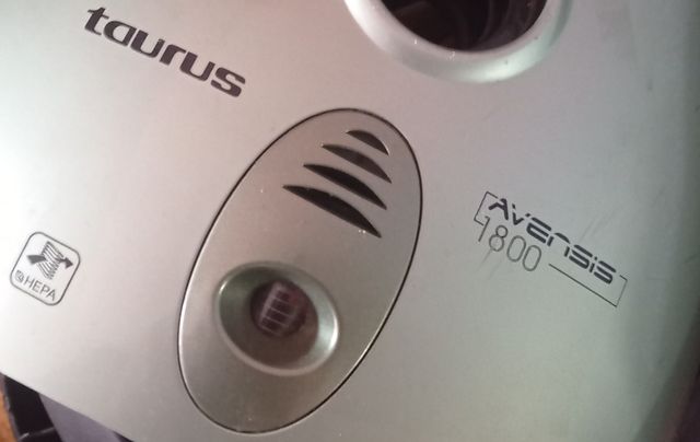 Motor aspirador de turbina elétrica Taurus