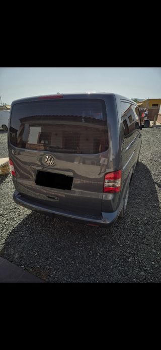 Volkswagen Transporter T5 2004