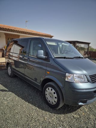 Volkswagen Transporter T5 2004